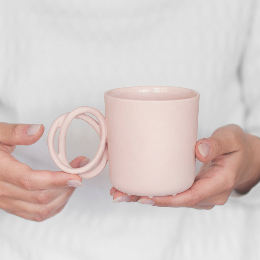 Twisted handle mug